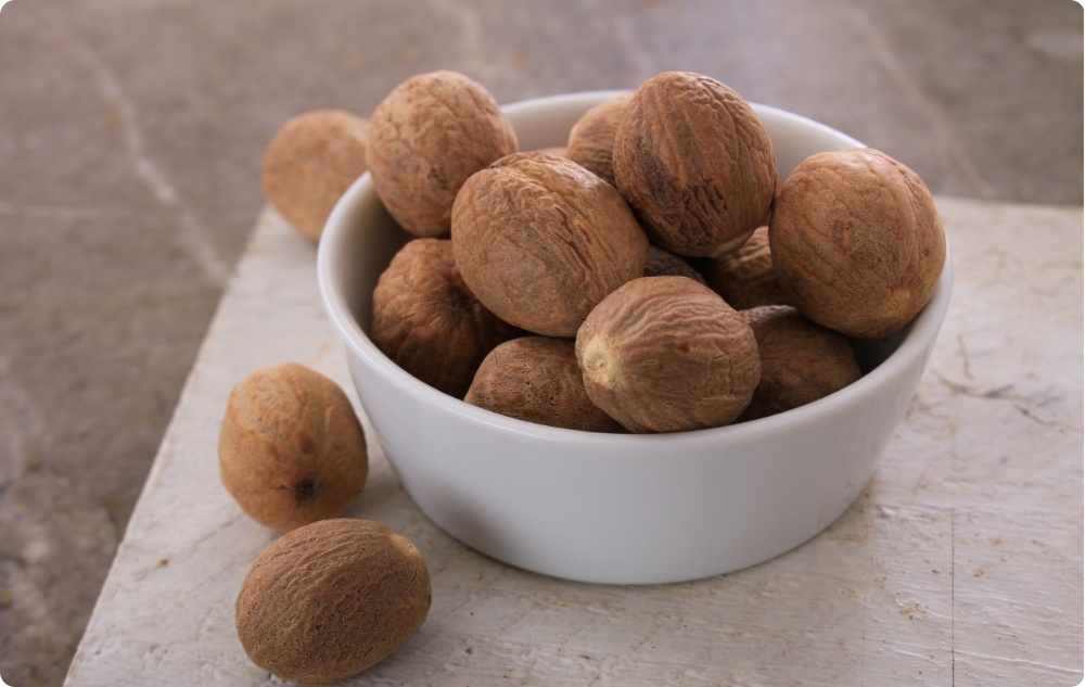 S čím pomáha Muškátový orech Esenciálny olej?